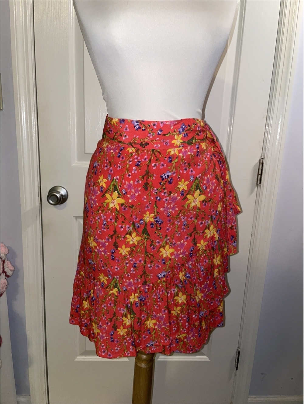 Gap size extra extra large vintage floral wrap skirt